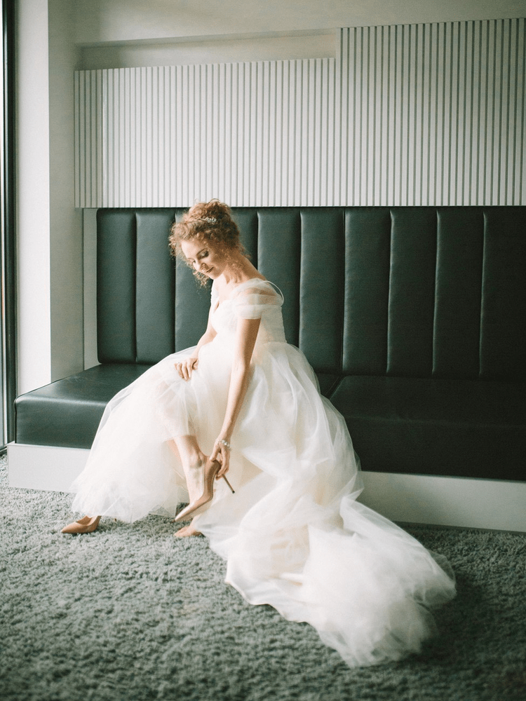 Inspiration – White Water shoot with Trudy Ivory wedding dress and Odry boudoir