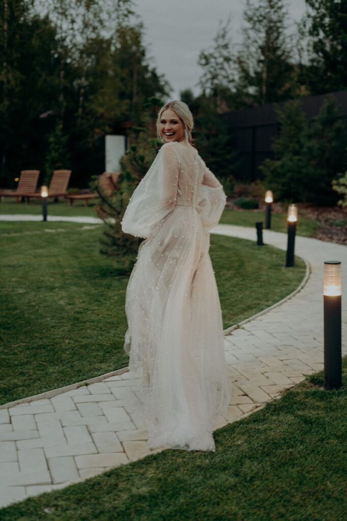 Photo Bride Anna in an Iowa wedding dress