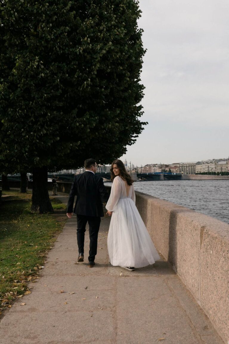 Bride Pauline in a custom wedding dress by Boudoirwedding