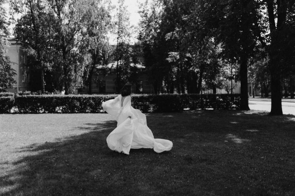 Photo Bride Dasha in Augusta wedding dress