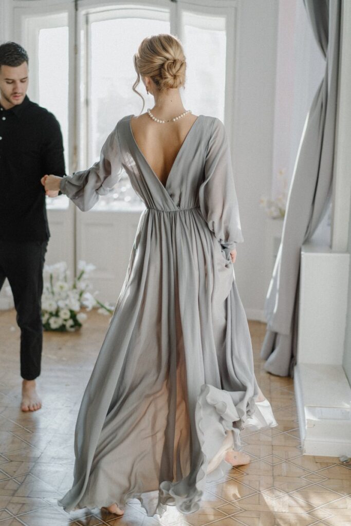Photo Bride in a gray Nirvana wedding dress