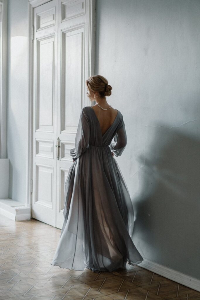 Photo Bride in a gray Nirvana wedding dress