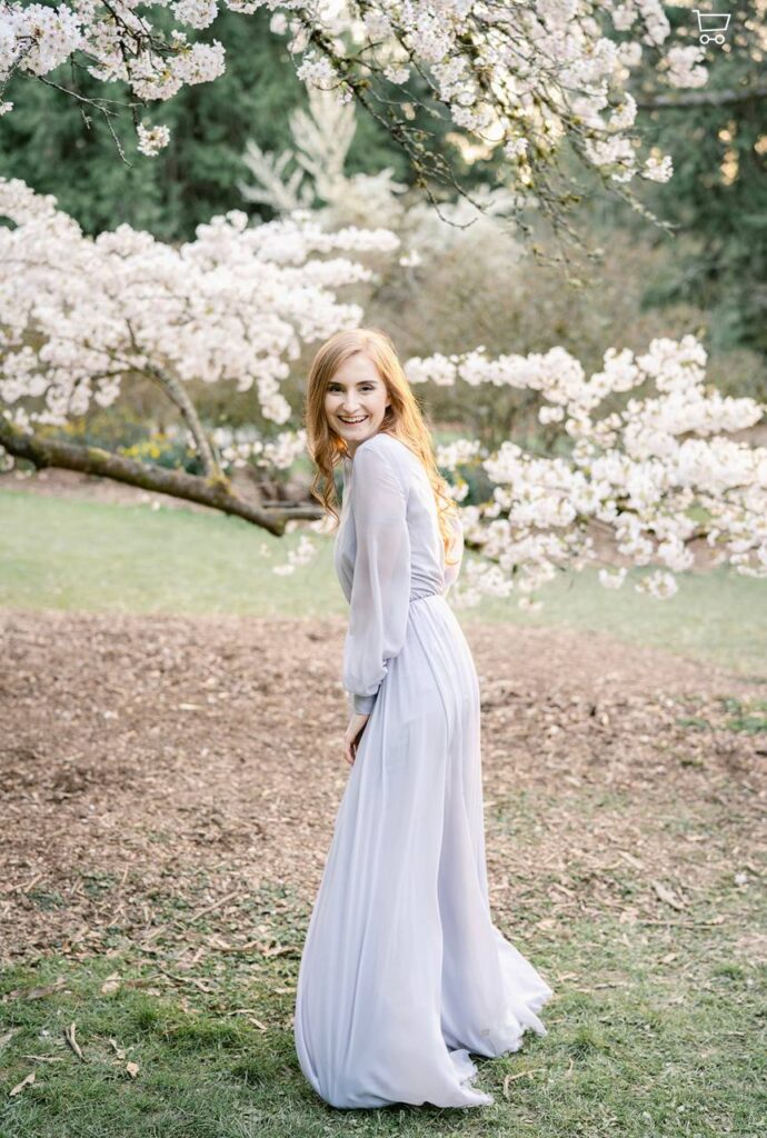 Photo Bride in a gray Nirvana wedding dress