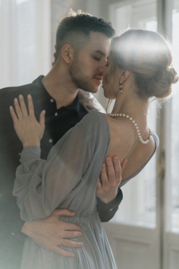 Photo Bride in a gray Nirvana wedding dress