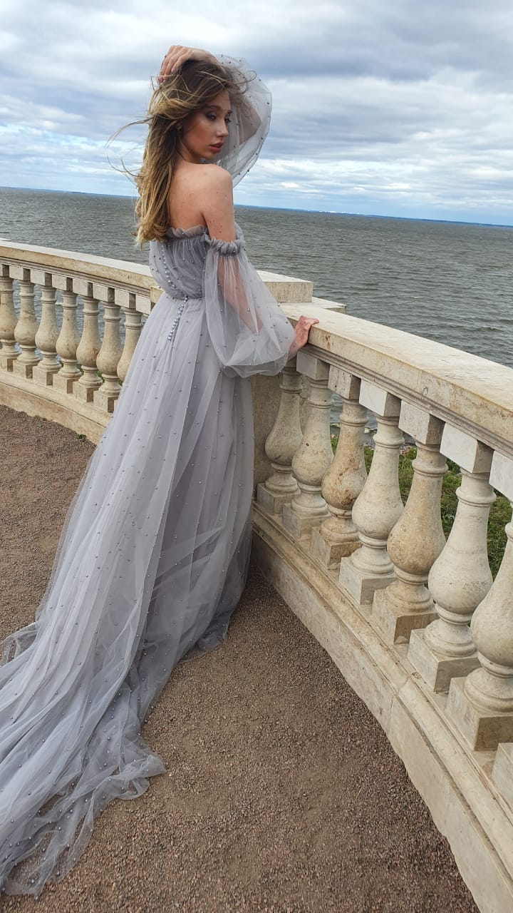 Bride in gray wedding dress Vivian location Peterhof