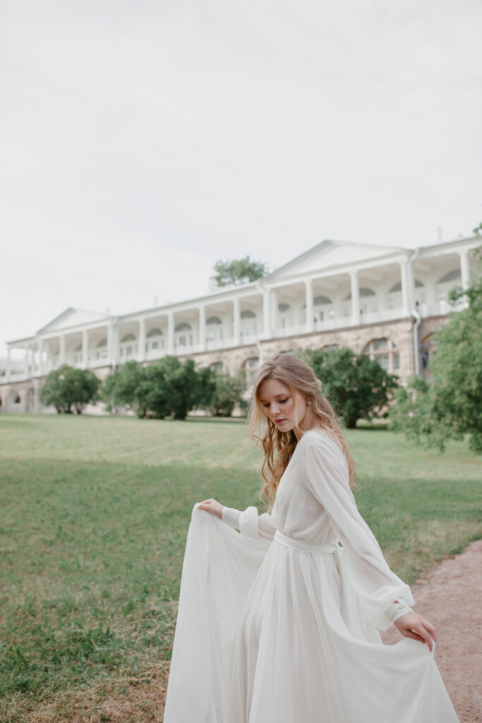 Photo Bride in Nirvana dress Tsarskoe Selo location