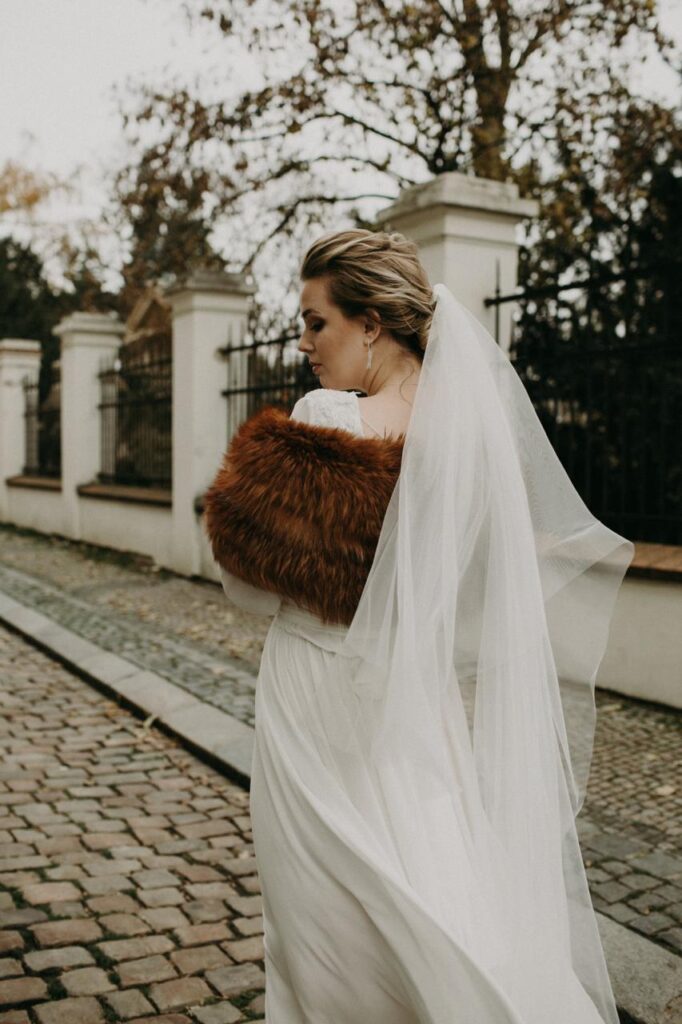 Photo Bride Jana in a gorgeous Nirvana wedding dress
