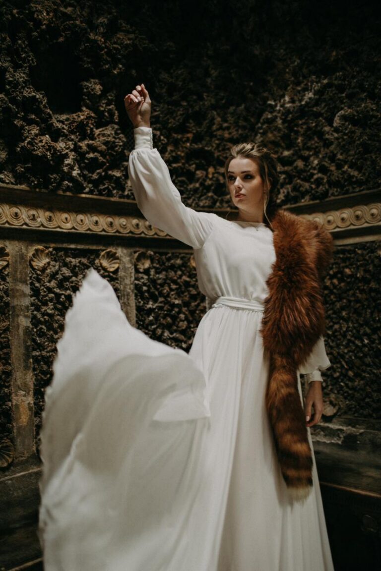 Bride Jana in a gorgeous Nirvana wedding dress