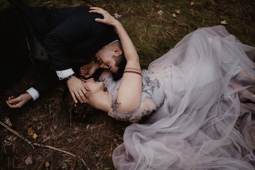 Photo Bride Kelsie in a gray Jenna dress