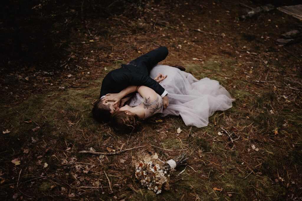 Photo Bride Kelsie in a gray Jenna dress