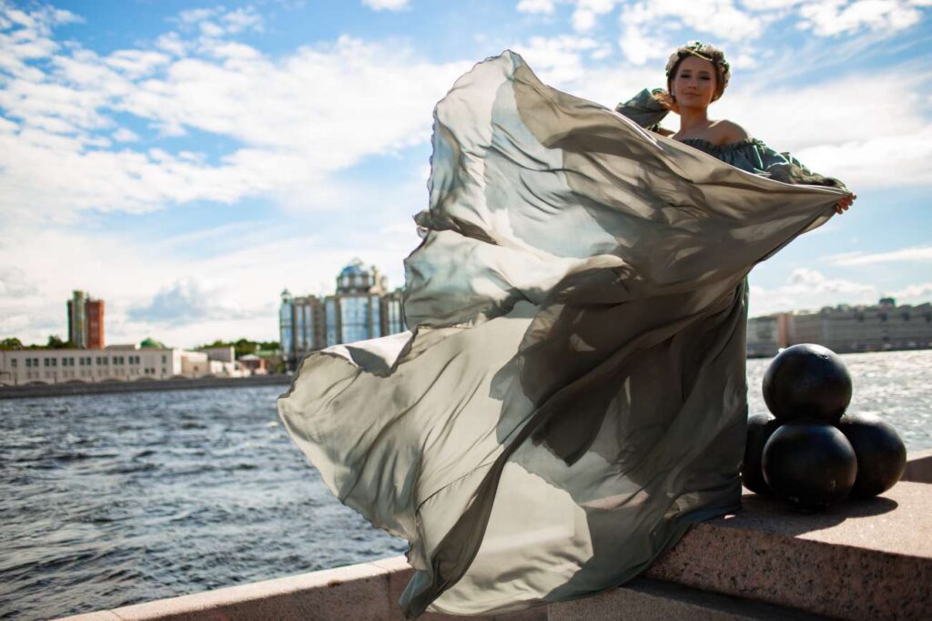 Photo Bride Natalia in Olivia dress