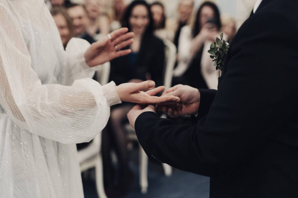 Photo Bride Pauline in a custom dress by Boudoirwedding