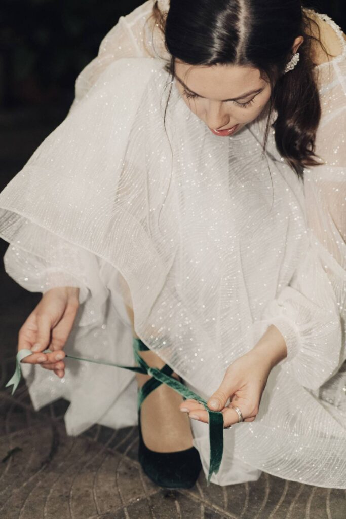 Photo Bride Pauline in a custom dress by Boudoirwedding