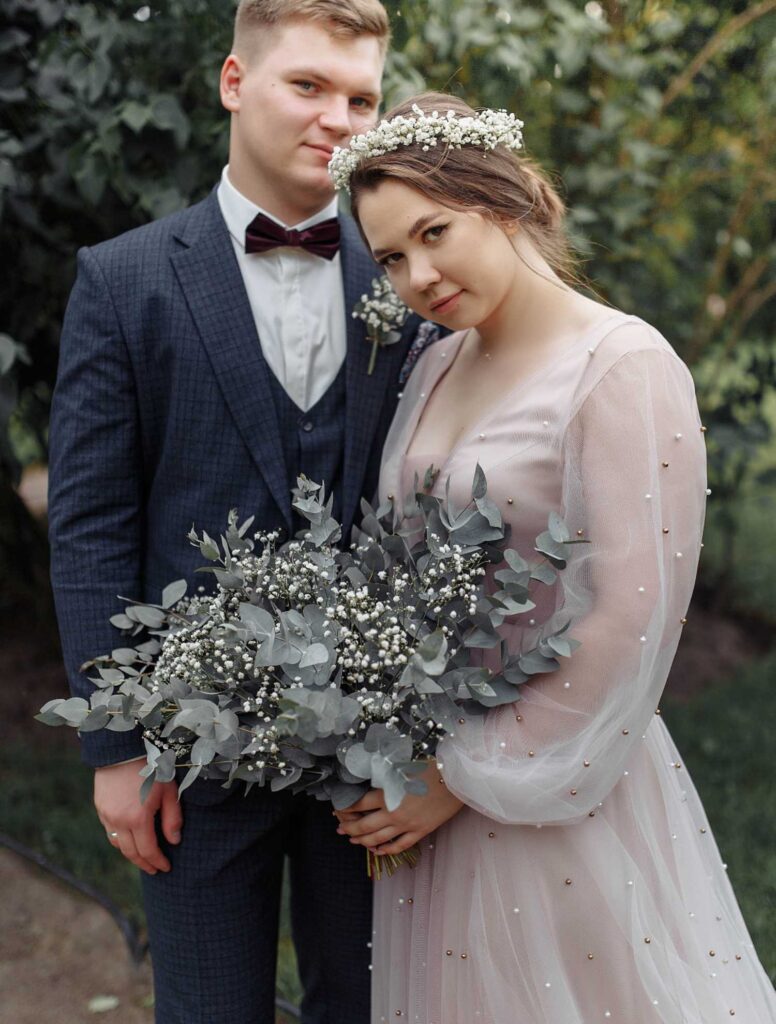 Photo Bride Xenia in powder wedding dress Iowa