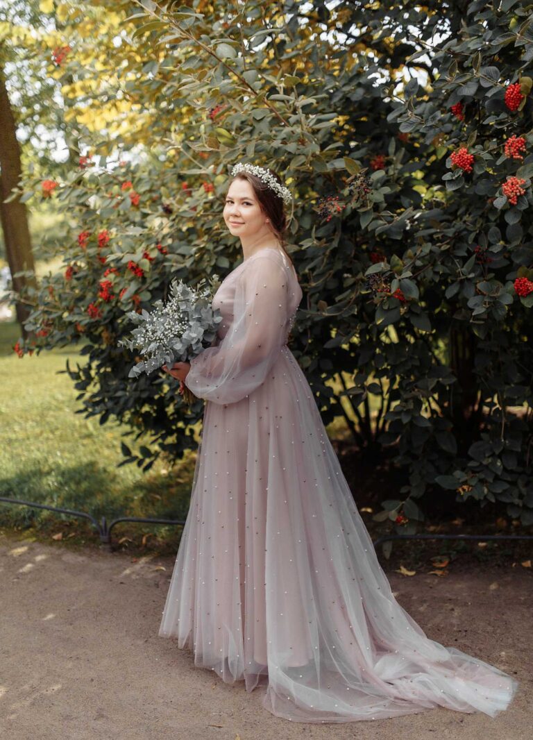 Bride Xenia in powder wedding dress Iowa