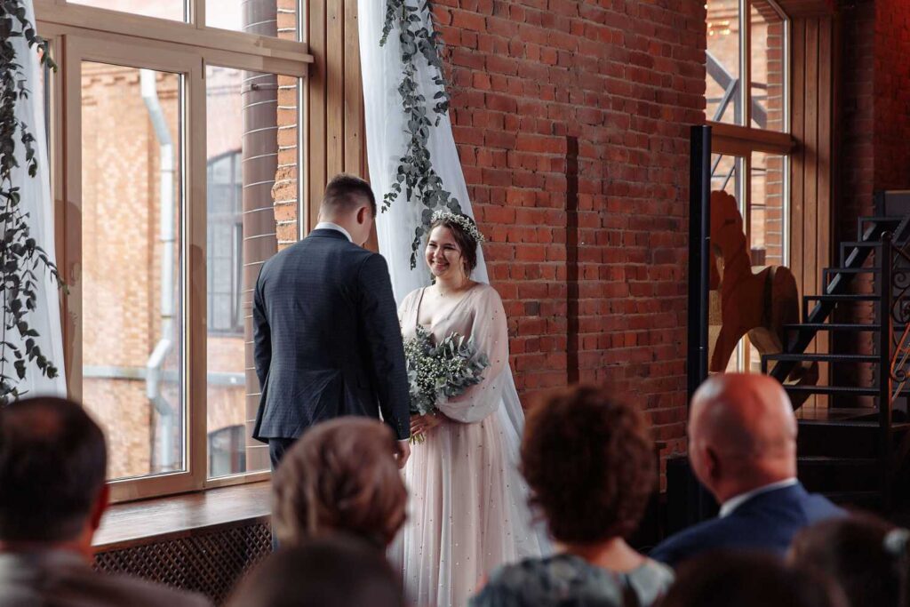 Photo Bride Xenia in powder wedding dress Iowa