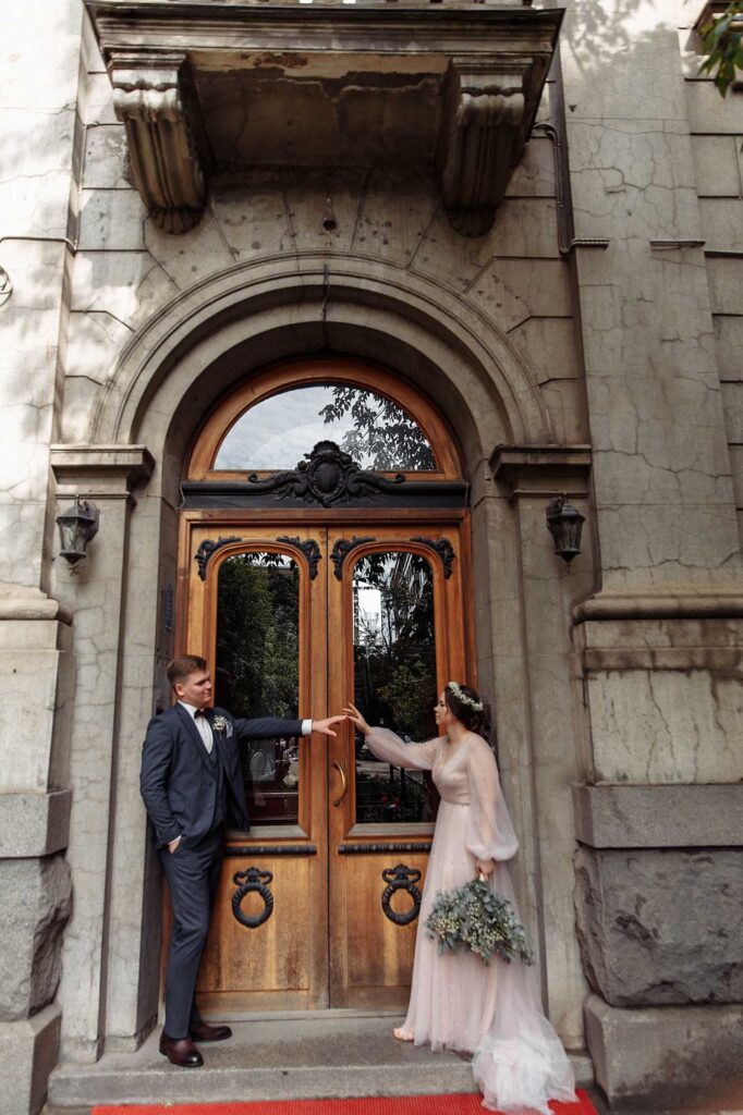 Photo Bride Xenia in powder wedding dress Iowa