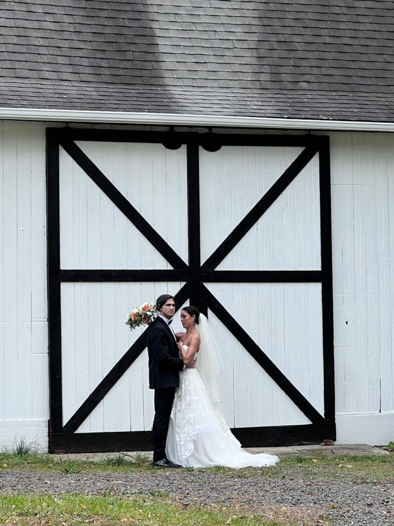 Photo Edelweiss dress on a beautiful bride from the USA