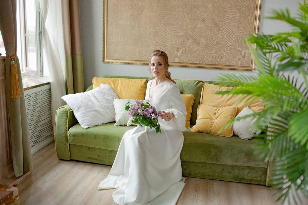 Photo Model Jana in a Tiffany wedding dress