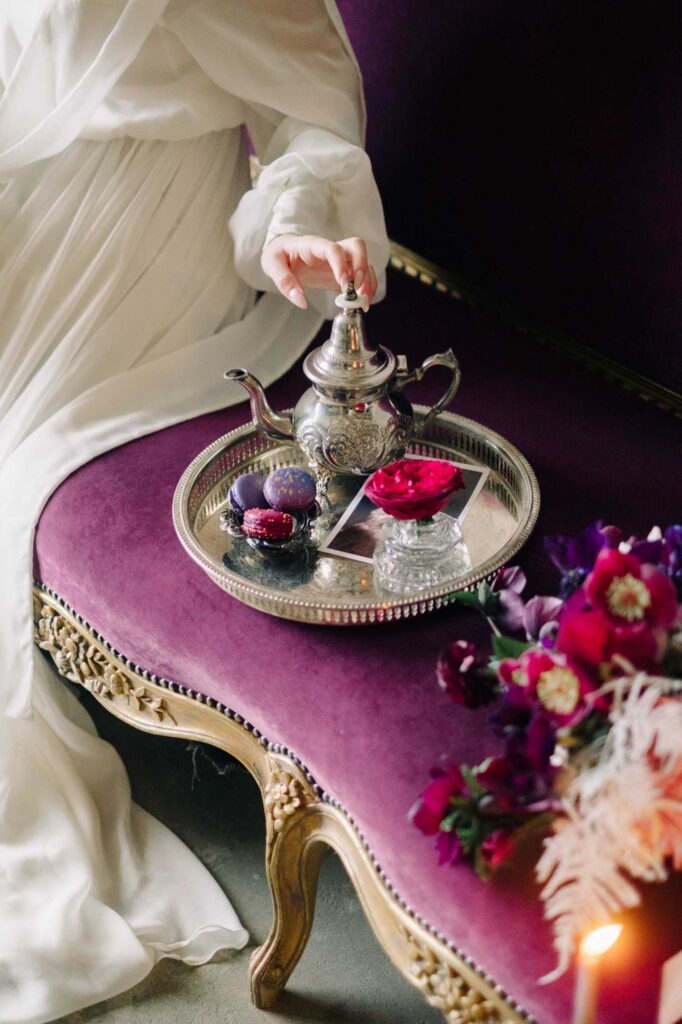 Photo Photo session in classic style bride in Nirvana dress
