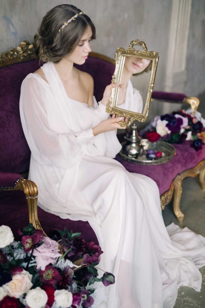 Photo Photo session in classic style bride in Nirvana dress
