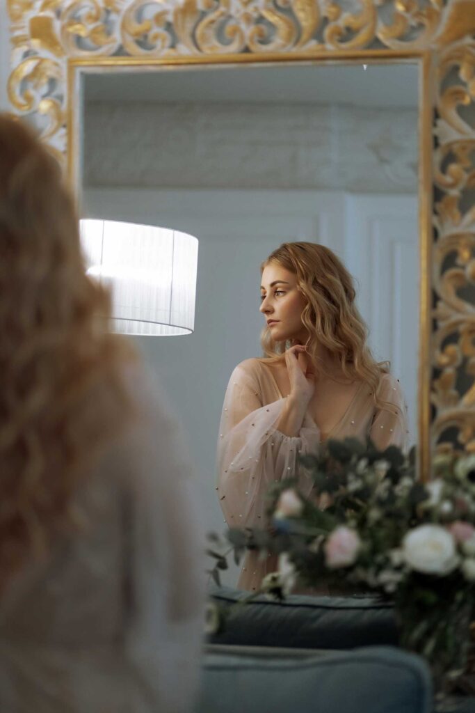 Photo Photo session of a bride in a powder dress Iowa