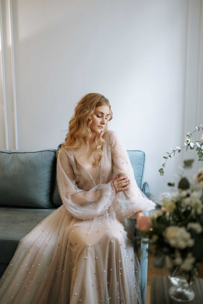 Photo Photo session of a bride in a powder dress Iowa
