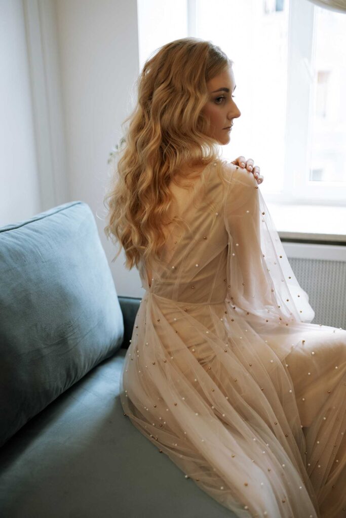 Photo Photo session of a bride in a powder dress Iowa