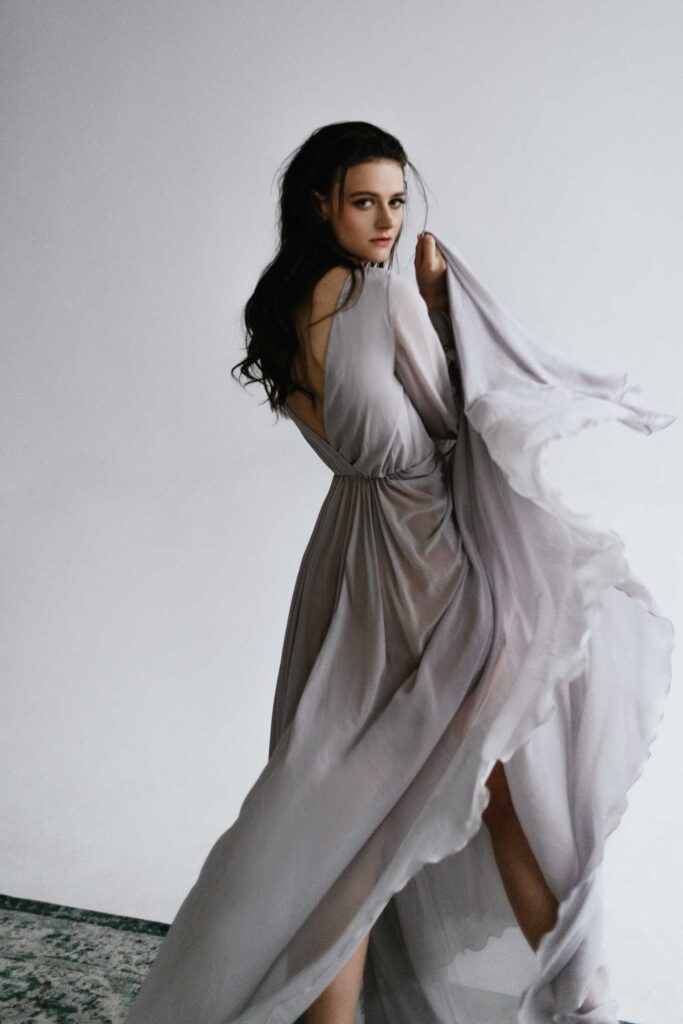 Photo Photo shoot in gray wedding dress Nirvana