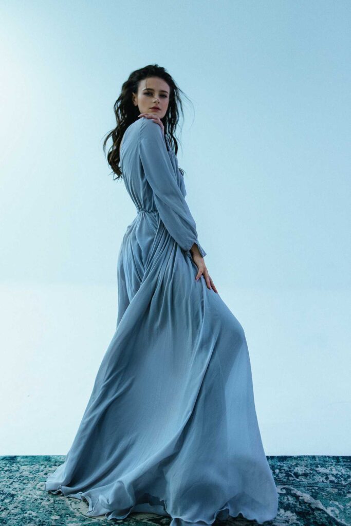 Photo Photo shoot in gray wedding dress Nirvana