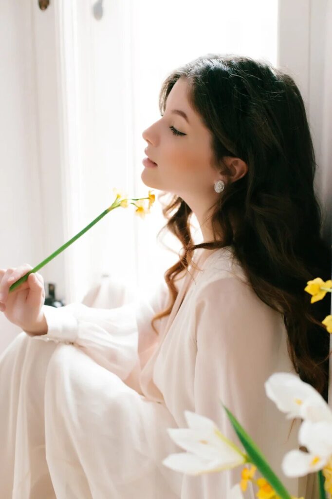 Photo Photo shoot inspired by a spring morning in a Charis dress