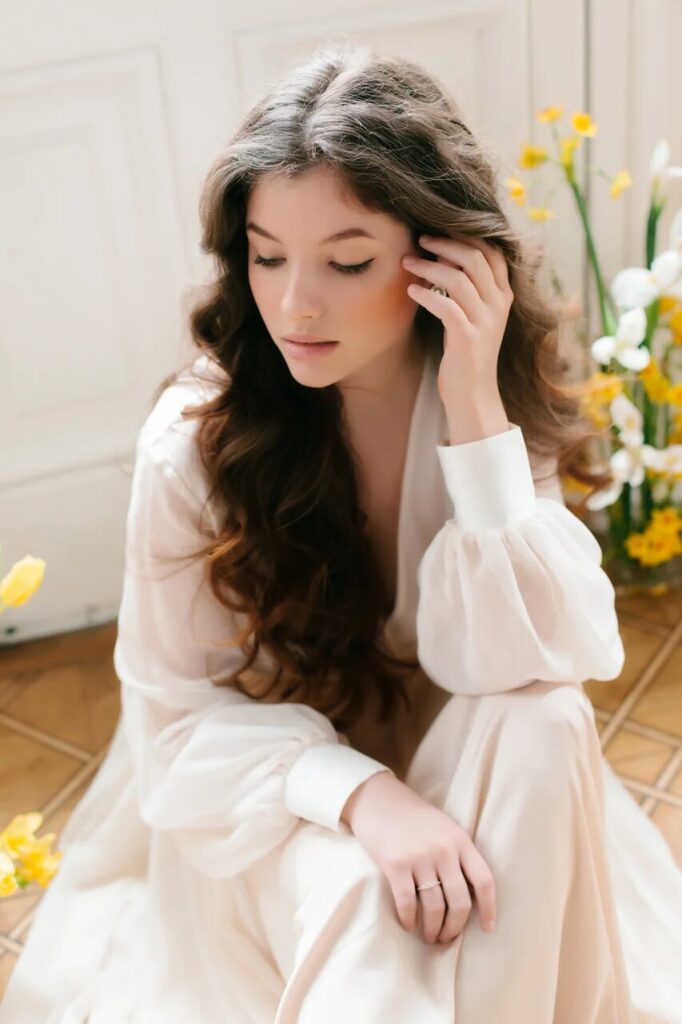Photo Photo shoot inspired by a spring morning in a Charis dress