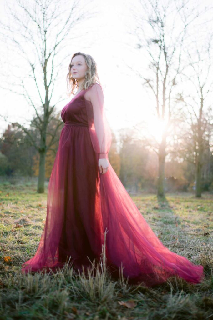 Photo Photo shoot with a horse bride in a Grazia dress