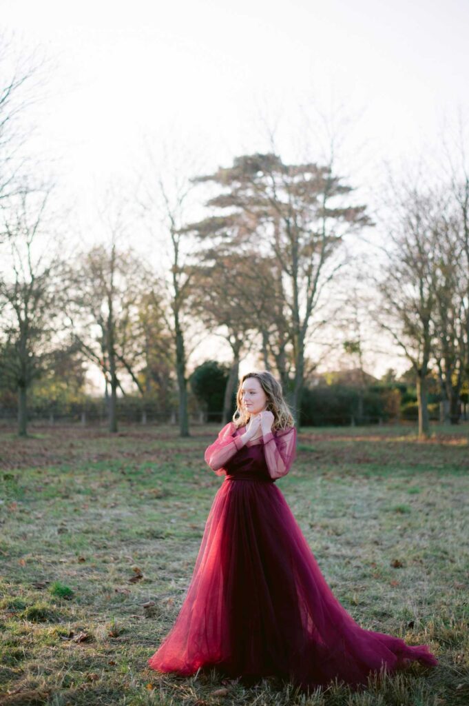 Photo Photo shoot with a horse bride in a Grazia dress