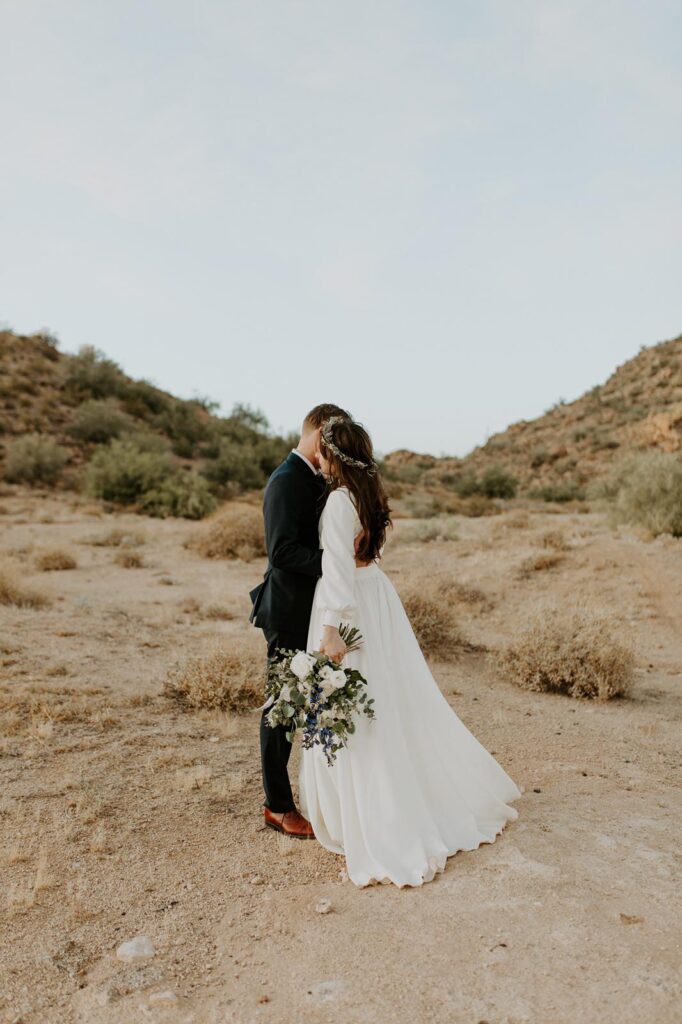 Photo Wedding photo shoot bride in Rivera dress
