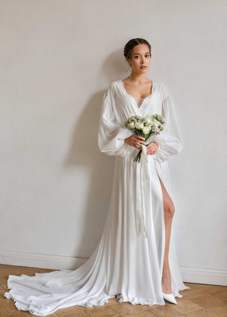 Wedding photo shoot in Scarlet dress