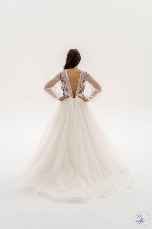 Photo Wedding dress Orchid
