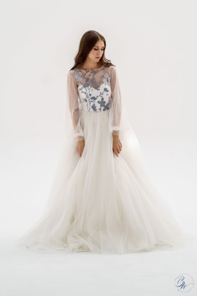Photo Wedding dress Orchid