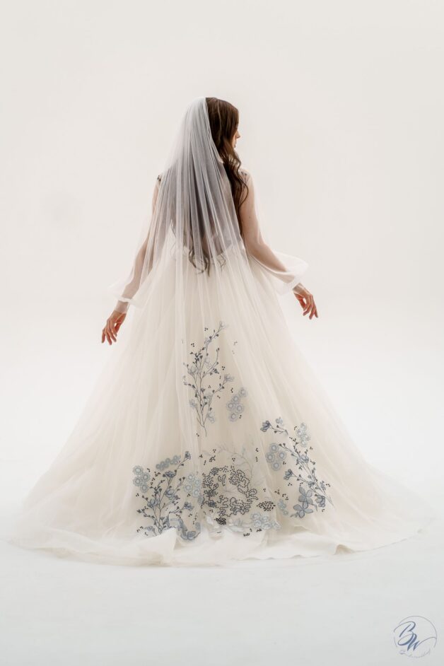 Photo Wedding dress Orchid
