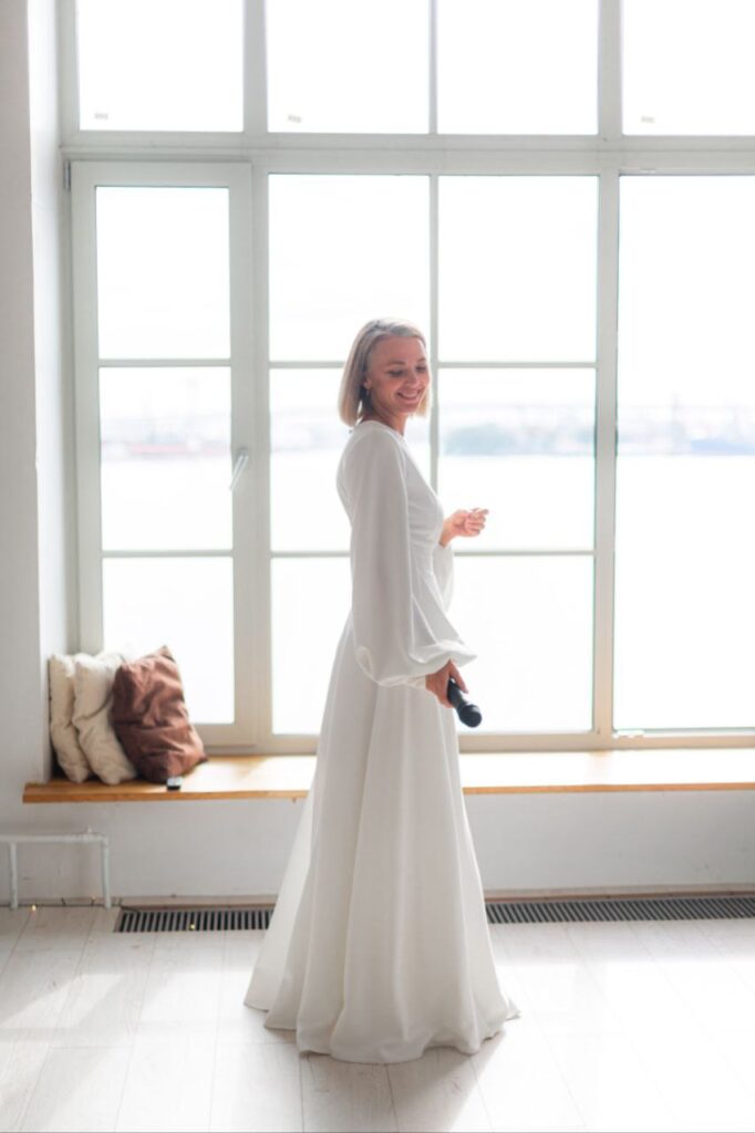 Photo Photo shoot in a Pearl dress