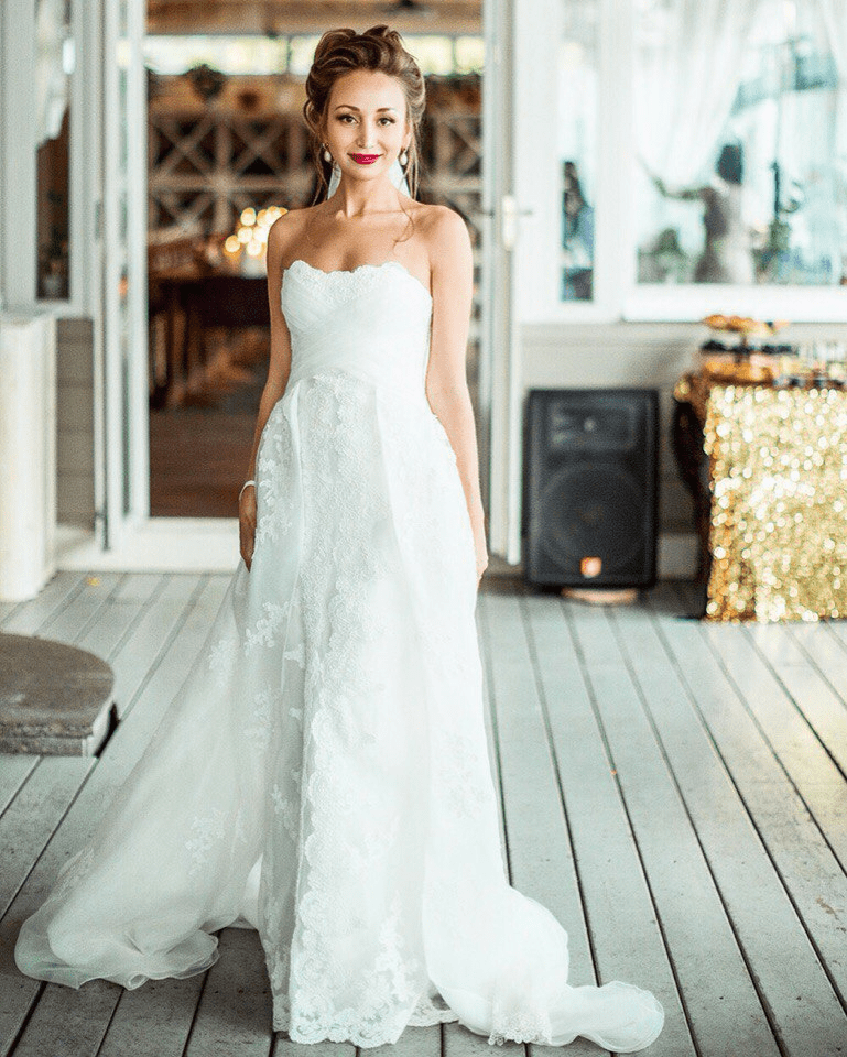 Bride Olga, in an exclusive wedding dress and boudoir dress Angelina