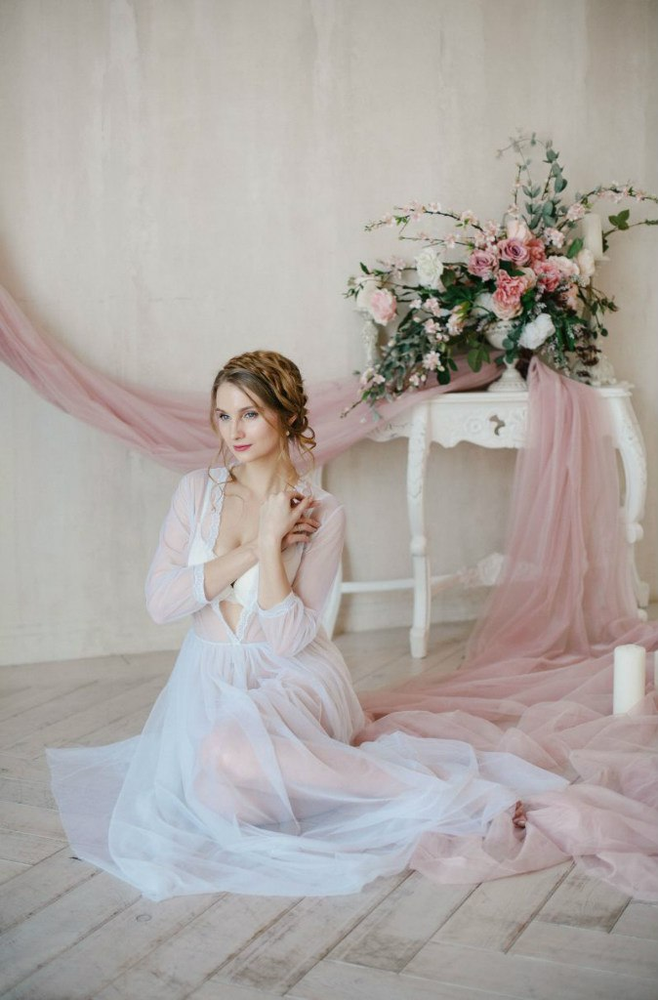 The project Morning of the bride with a boudoir dress Bridget